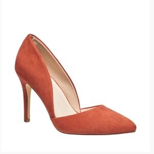 H Halston Kendall Vegan Suede Pump in Orange Sz 6.5 $98